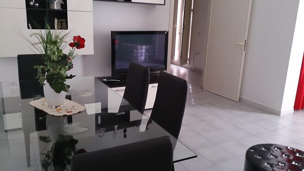 Apartamento Casa Giada Porto Cesareo Habitación foto